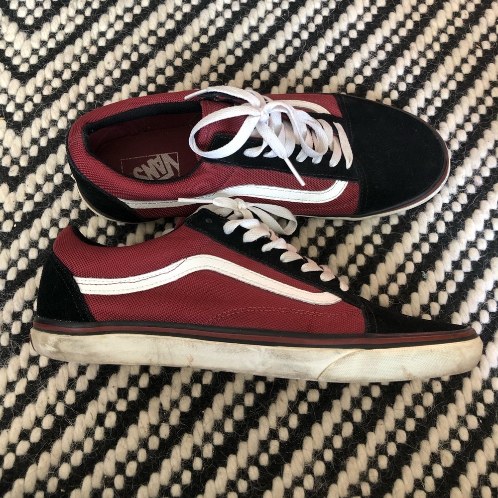 Vans Old Skool red and black
